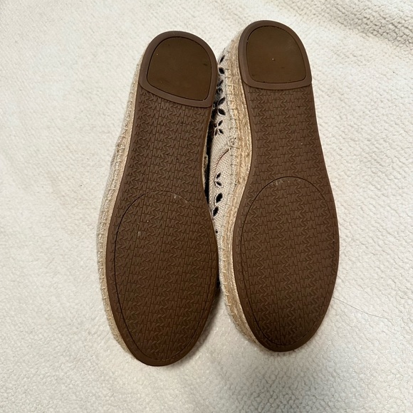 MICHAEL KORS canvas lace shoes size 7.5 - Picture 2 of 4